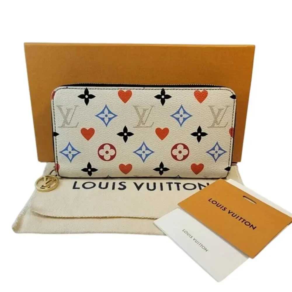 Louis Vuitton Limited Edition Game On Collection White Zippy Wallet 2021 - Picture 2 of 11
